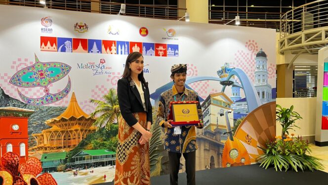 
					Desa Kemiren Banyuwangi Raih Penghargaan Asean Tourism Award 2025