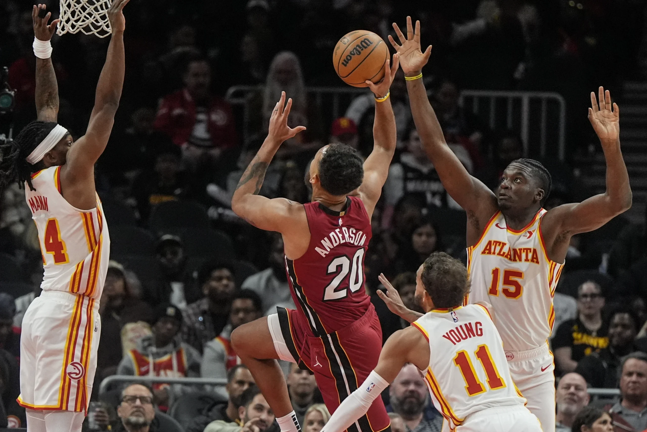 Hawks Raih Kemenangan Penting Atas Heat, 98-86