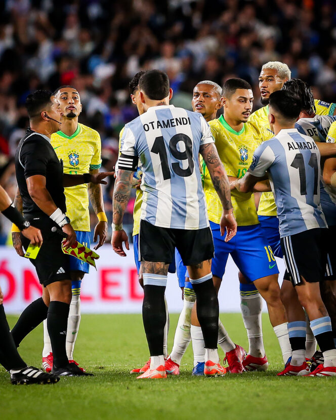 
					Argentina Hancurkan Brazil 4-1, Dorival Jr dalam Tekanan