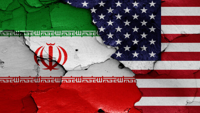 
					Trump Ancam Iran: Serangan Bom atau Sanksi Berat Jika Tak Sepakat!