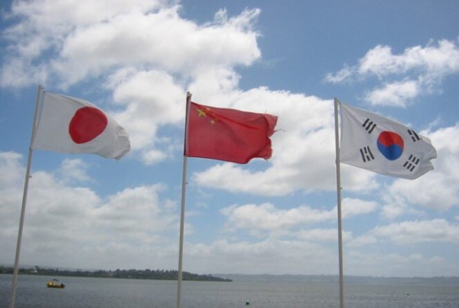
					Korea Selatan, China, dan Jepang Sepakat Dorong Perdagangan Regional di Tengah Ancaman Tarif Trump