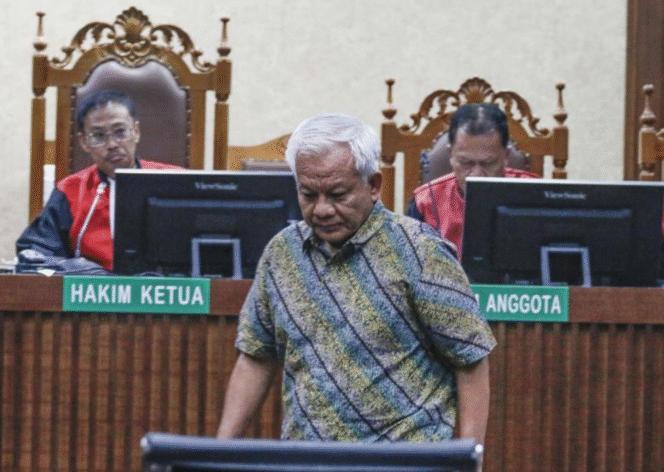 
					Suparta, Direktur Utama PT Refined Bangka Tin (RBT) saat sidang kasus mega korupsi tata niaga timah.