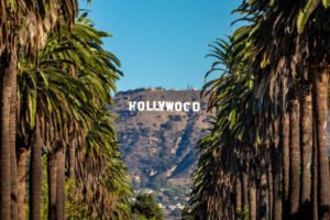 Trump Umumkan Tarif 100 Persen untuk Film Asing, Hollywood Geger