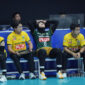 Megawati Hangestri Pertiwi (tengah) saat melawan tim voli putri Jakarta Pertamina Enduro dalam seri ketiga Final Four Proliga 2025