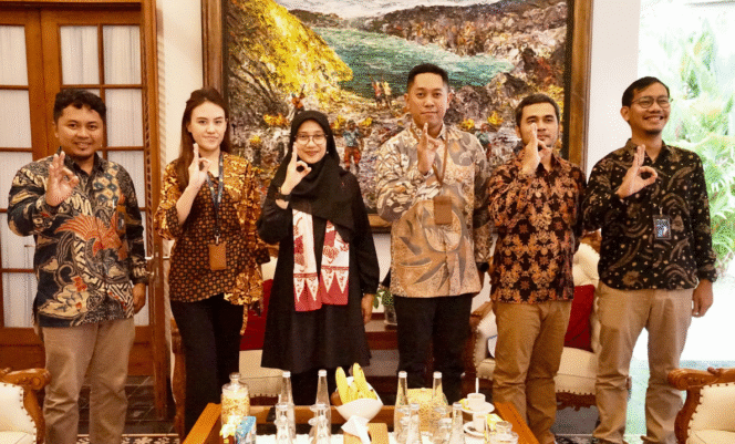 
					Pertemuan Bupati Banyuwangi, Ipuk Fiestiandani dengan tim PT PLN Indonesia Power, Jumat, 9 Mei 2025.