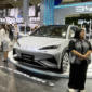 BYD memangkas produksi dan ekspansi pabrik karena stok menumpuk dan penjualan lesu di tengah persaingan ketat pasar mobil listrik China.