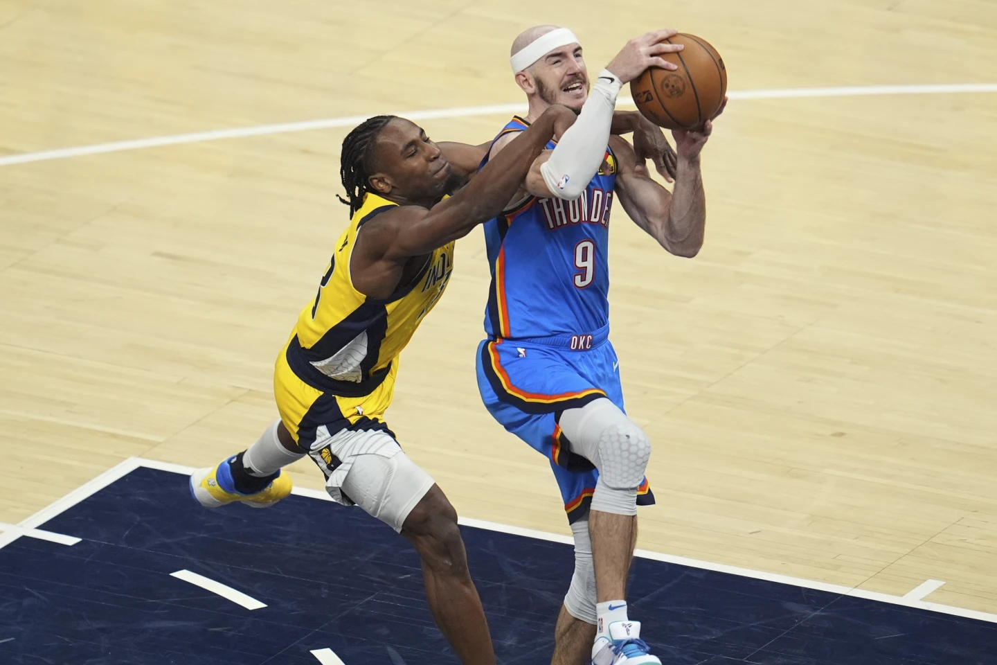 Indiana Pacers kalahkan Oklahoma City Thunder 116-107 di Game 3 Final NBA 2025 dan unggul 2-1 dalam seri best-of-seven.