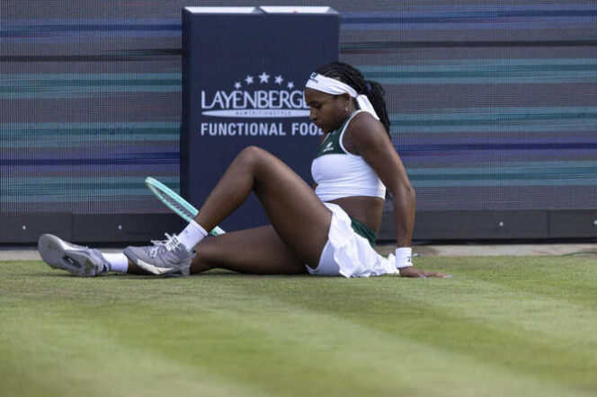 
					Coco Gauff saat bertanding melawan Xinyu Wang dari China dalam turnamen tenis WTA Berlin di Berlin, 19 Juni 2025. (foto: AP)