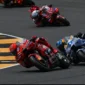 Marc Marquez menang Sprint MotoGP Mugello 2025, disusul Alex Marquez dan Bagnaia. Duel sengit terjadi sejak lap pertama hingga finis.