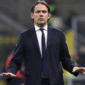 Simone Inzaghi resmi jadi pelatih Al-Hilal usai mundur dari Inter Milan. Kontrak dua tahun senilai Rp546 miliar per musim.