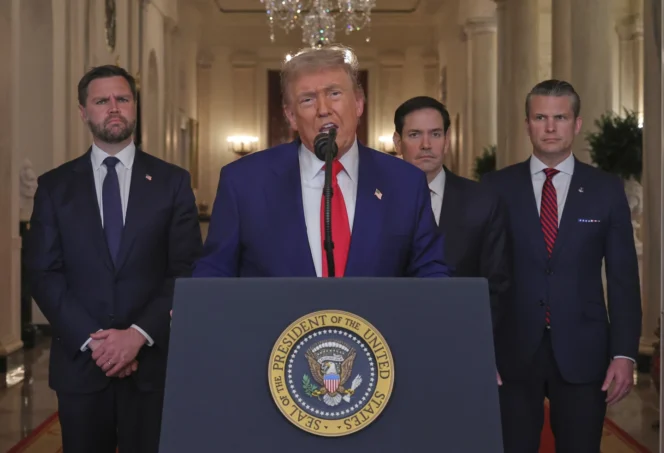 
					Prseiden Amerika Serikat, Donald Trump saat menyampaikan pidatonya di Gedung Putih. (foto: AP/Carlos Barria)