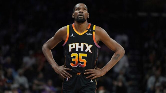 
					Kevin Durant saat masih berseragam Phoenix Suns. (foto: AP/Rick Scuteri)