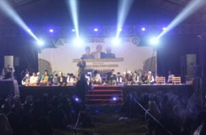 Gema Sholawat dan Santunan Yatim Piyatu – Dhuafa di Desa Gladag