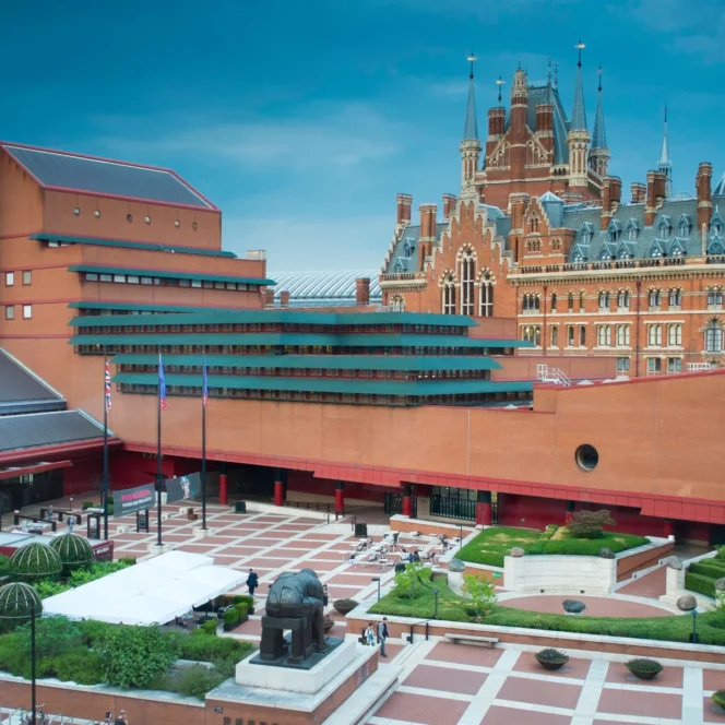 
					Kantor Alan Turing Institute (ATI), yang terletak di lantai 1 British Library yang berada di London, Inggris. (foto: The Guardian)