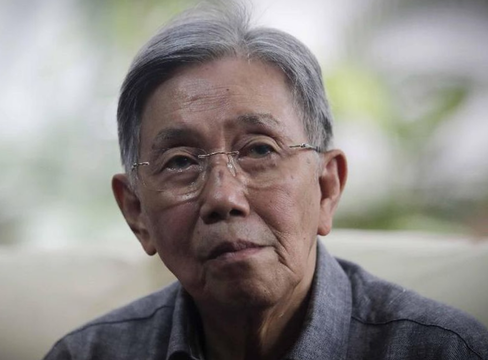 Ekonom senior Kwik Kian Gie meninggal dunia di usia 90 tahun. Dikenal sebagai nasionalis sejati dan pengkritik liberalisasi ekonomi.