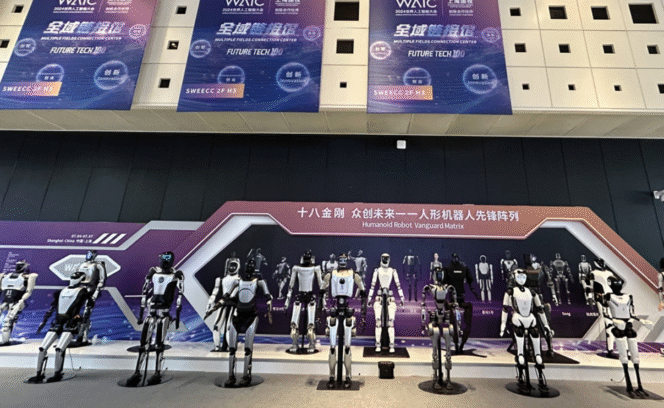 
					Robot humanoid yang dipamerkan di WAIC Shanghai, China. Kamis, 24 Juli 2025. (foto: GT/Qi Xijia)