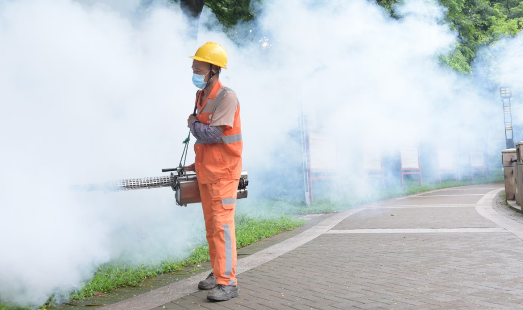 China melaporkan 7.000 kasus wabah chikungunya di Foshan. Pemerintah gunakan drone, insektisida, hingga denda untuk kendalikan virus itu.