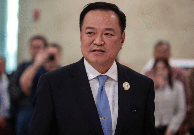 
					Profil Singkat Anutin Charnvirakul, PM Baru Thailand yang Pro Ganja dan Hobi Karaoke