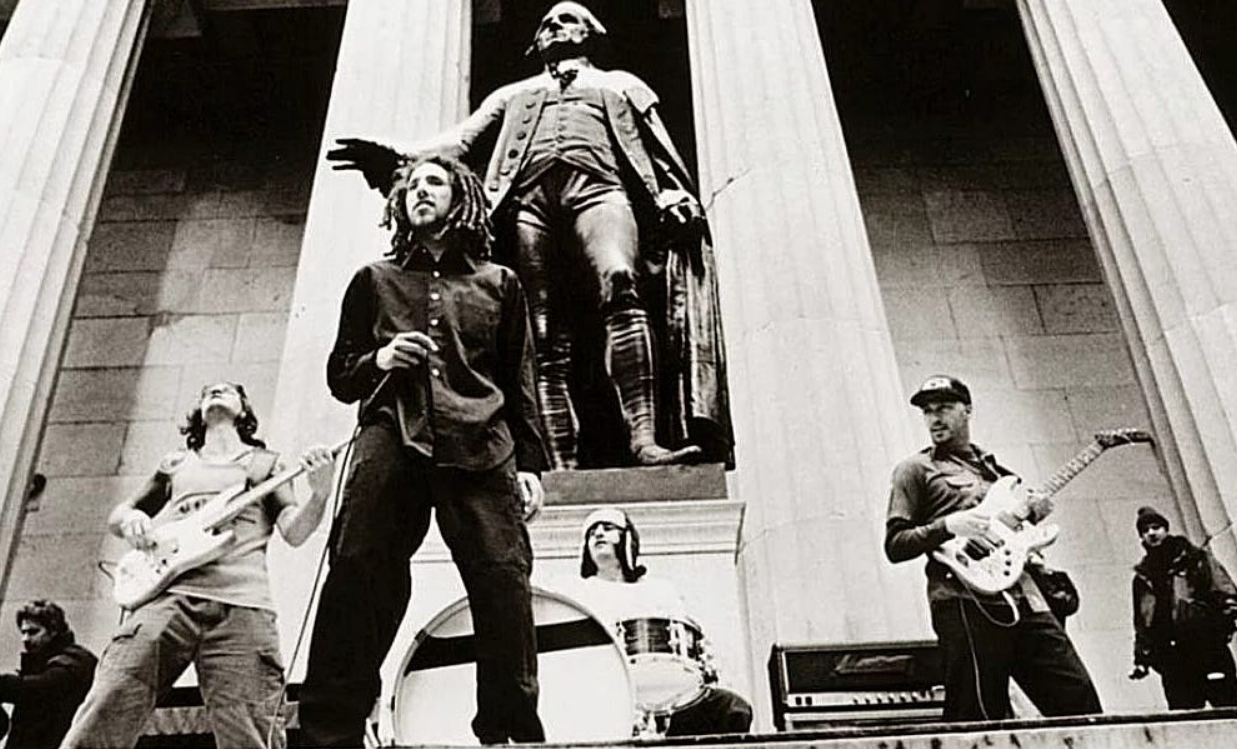 Video klip Rage Against the Machine (RATM) "Sleep Now in the Fire" bikin Wall Street ditutup sementara pada 1999. Inilah kisah lengkapnya.