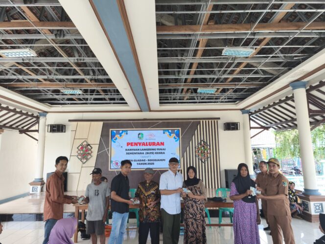 
					Penyaluran BLTS Kesra Tahap I Desa Gladag: 246 Warga Terima Bantuan Rp 900 Ribu