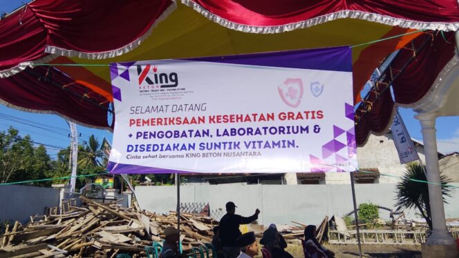 
					Ratusan Warga Desa Gladag Ikuti Pengobatan Gratis Program King Peduli