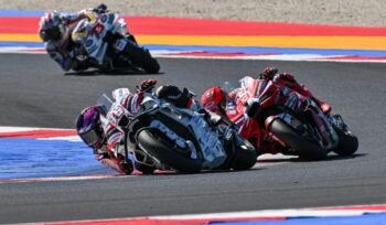 Marc Marquez menang di MotoGP San Marino dan kembali memimpin klasemen MotoGP dengan 274 poin, sama dengan Jorge Martin.