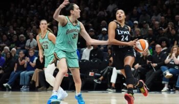 Breanna Stewart membawa New York Liberty menang atas Minnesota Lynx pada Game 1 playoff WNBA