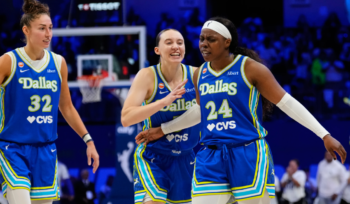 Arike Ogunbowale saat Dallas Wings menghadapi Golden State Valkyries di playoff WNBA 2026