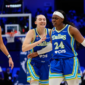 Arike Ogunbowale saat Dallas Wings menghadapi Golden State Valkyries di playoff WNBA 2026