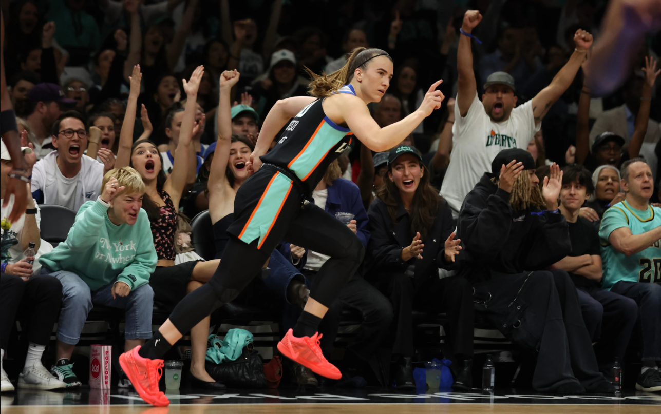 Guard New York Liberty, Sabrina Ionescu pada babak pertama Game 3 semifinal WNBA melawan Atlanta Dream, di New York. Jumat, 9 Oktober 2026. (AP Photo/Heather Khalifa)