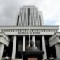 MA mengabulkan kasasi gugatan Suket penyetaraan SMA Gibran Rakabuming Raka. Salinan lengkap putusan belum tersedia di situs resmi MA.
