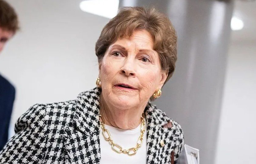 Senator Jeanne Shaheen yang berasal dari Partai Demokrat. (Foto: Reuters)