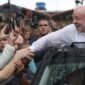 Luiz Inácio Lula da Silva setelah kembali terpilih sebagai presiden Brasil