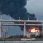 Kebakaran di fasilitas minyak di St Petersburg, Rusia, setelah serangan drone yang juga menyasar pusat logistik dan pusat data.